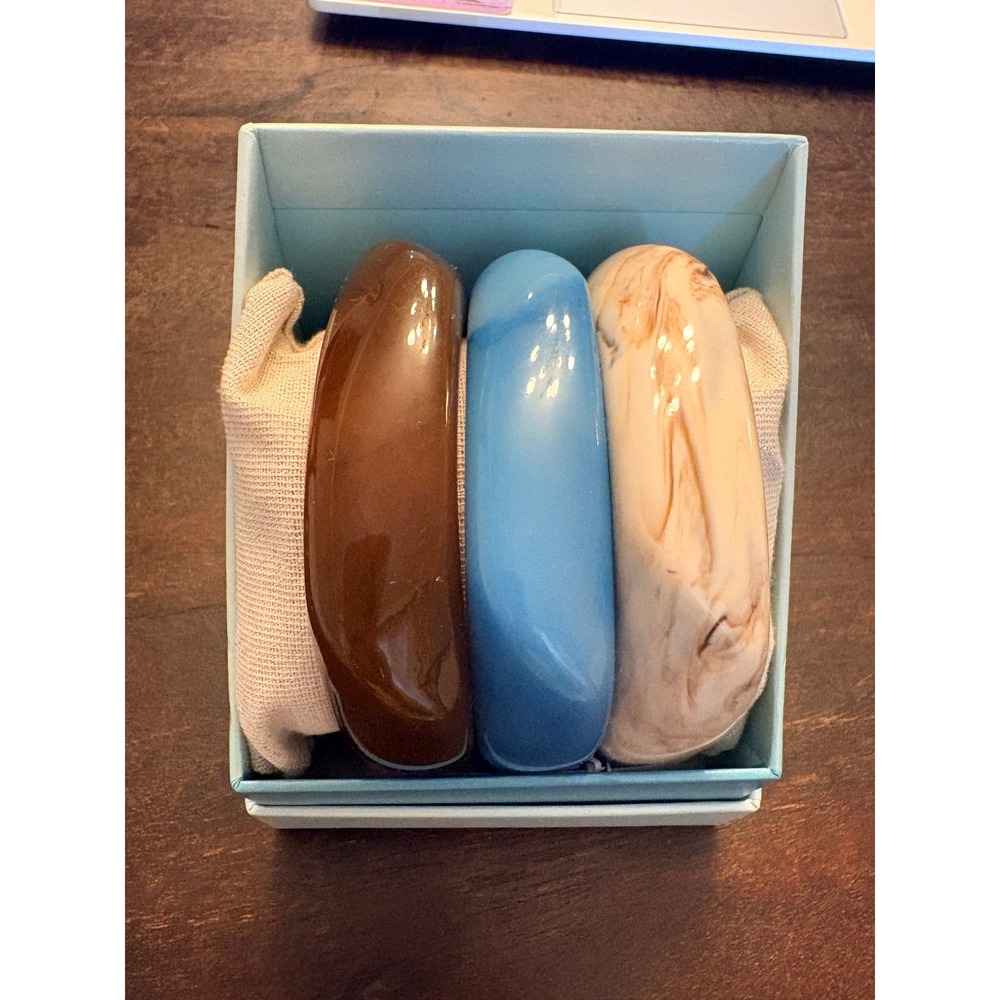Piper K Resin Bangle Bracelet Set Cream Blue Brown Chunky Retro 3 Piece Set NIB